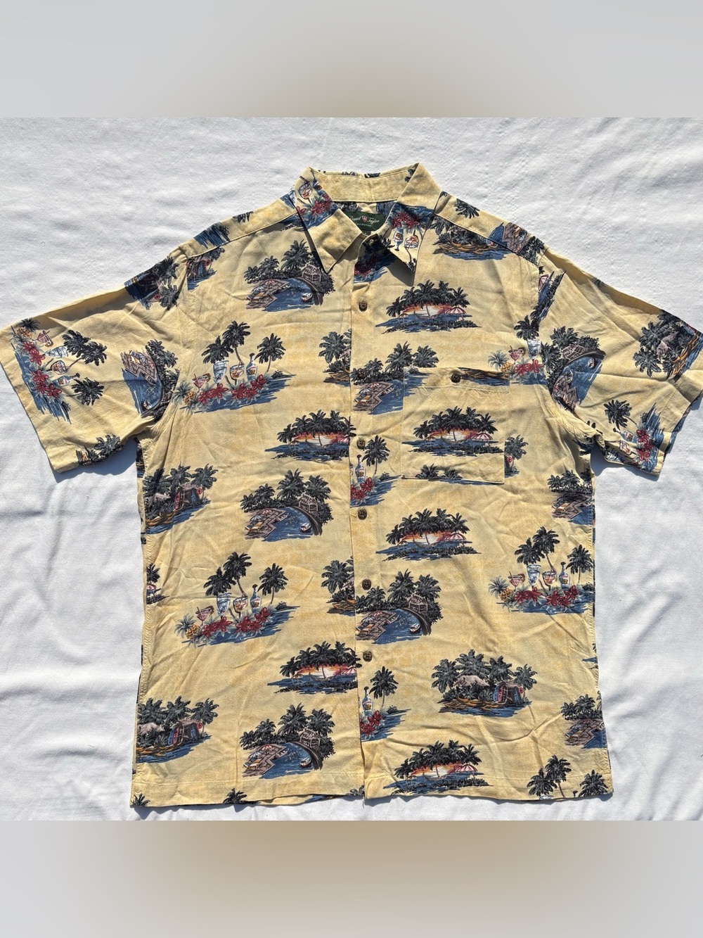 Vintage 90’s David Taylor Yellow Hawaiian Print Short-Sleeve Button-Front Shirt